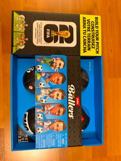 Zuru Ballers FIFA soccer football toy figures 4 pack build pitch, View more