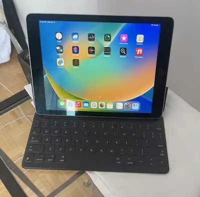Excellent ipad pro 1 gen 9,7 inch space grey 128gb storage, View more