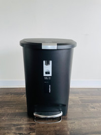 Waste bin 