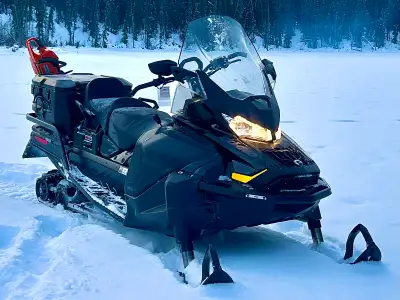 Selling a 2025 Ski-Doo Skandic LE 600 EFI with approximately 189km. The sled has been used fewer tha...