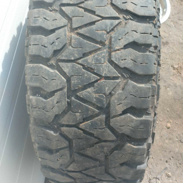 35X12.50/17 tire's/rims in Tires & Rims in St. Albert - Image 2
