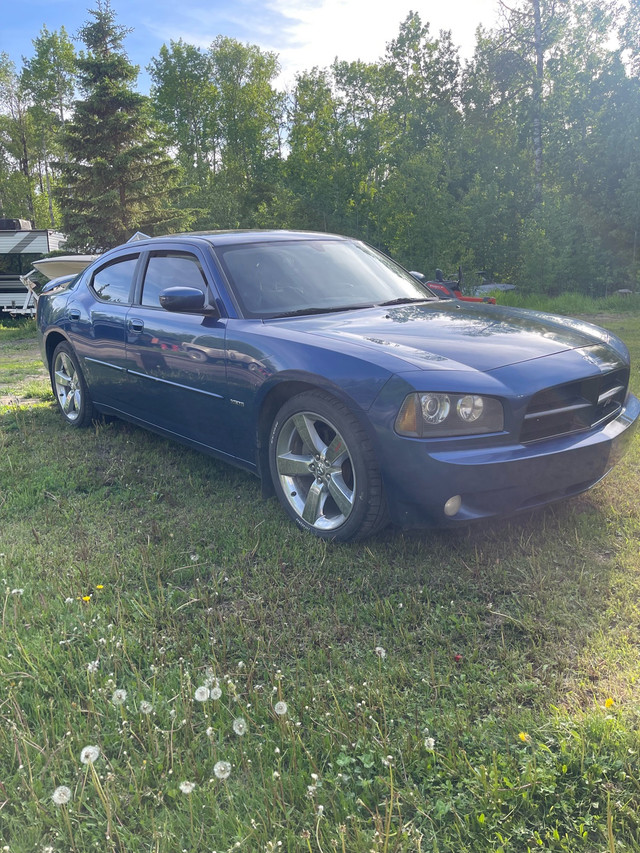 2010 dodge charger R/T  in Cars & Trucks in St. Albert - Image 2