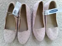 Girls dress shoes sizes 4&5 ( Brand New!!!)