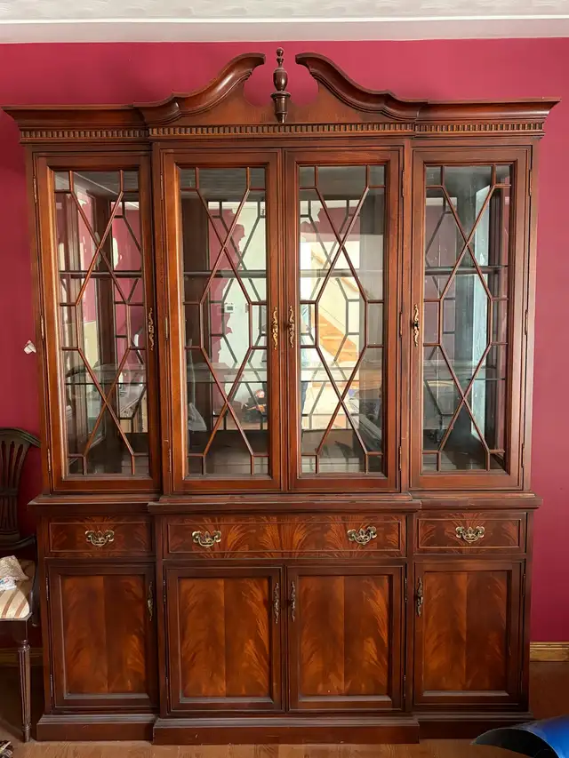 80s Vintage Hutch in Hutches & Display Cabinets in Kitchener / Waterloo - Image 2