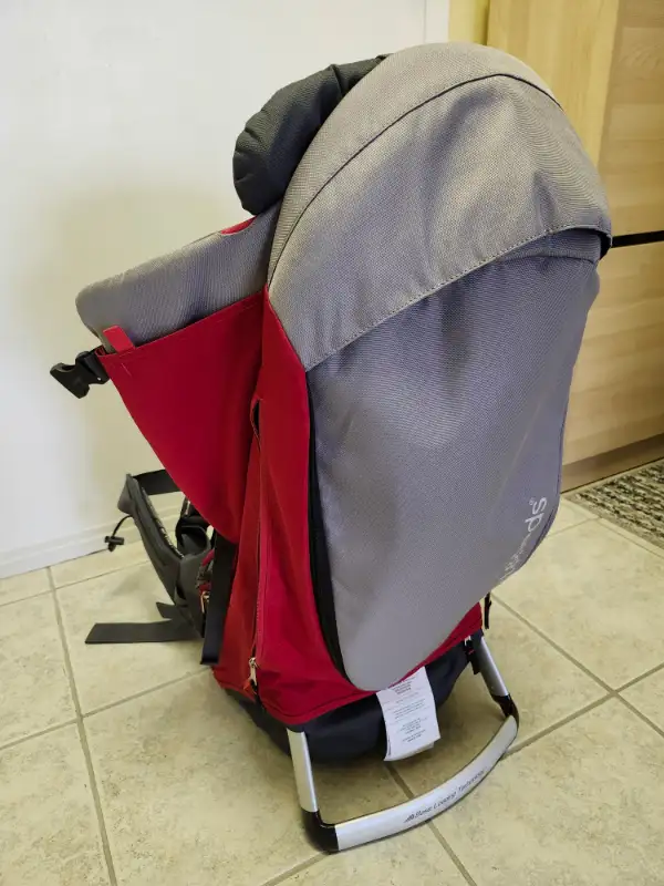 Phil&Teds "Escape" Backpack Child Carrier in Strollers, Carriers & Car Seats in Mississauga / Peel Region - Image 6