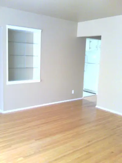 Room preference for female tenant $500 & $600 util incl Please note if a house address shows on here...