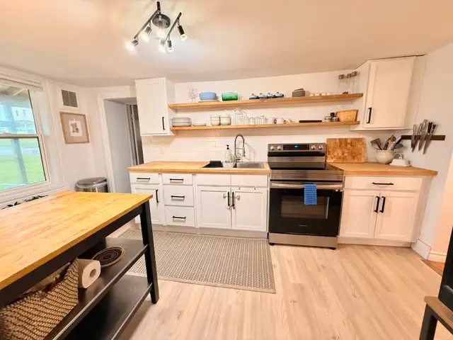 2 Bedroom 1 Bathroom Riverfront Apartment in St. Peter's Bay in Long Term Rentals in Charlottetown - Image 4