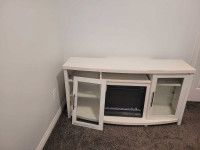 Tv stand with fair place 