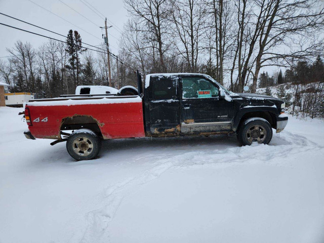 Chevy 2500 ext cab long box in running driving order in Cars & Trucks in Kenora - Image 3