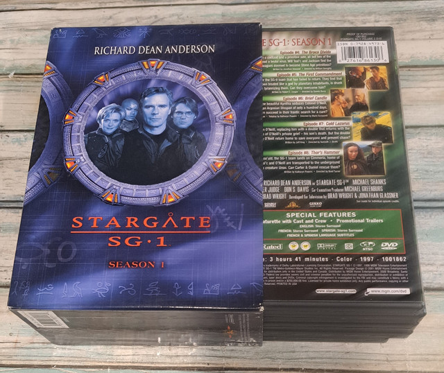 Stargate SG1 S1, S6, S7 et S8 dans CD, DVD et Blu-ray  à Ville de Québec - Image 2