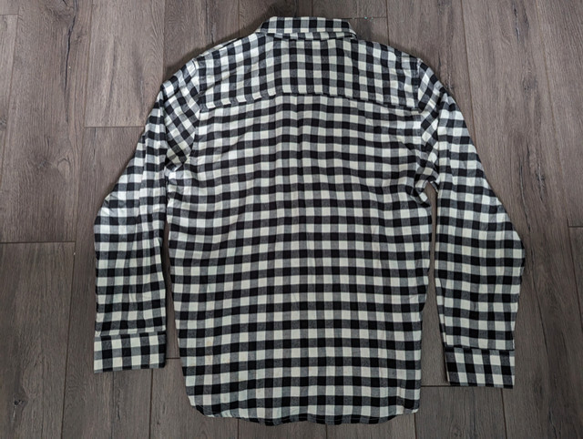 Tallwoods Bruno Milano Flannel Shirt (Large) in Men's in City of Toronto - Image 3