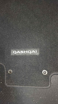 Qashqai OEM car mats, from 2017. Black. Can fit other years. Lik