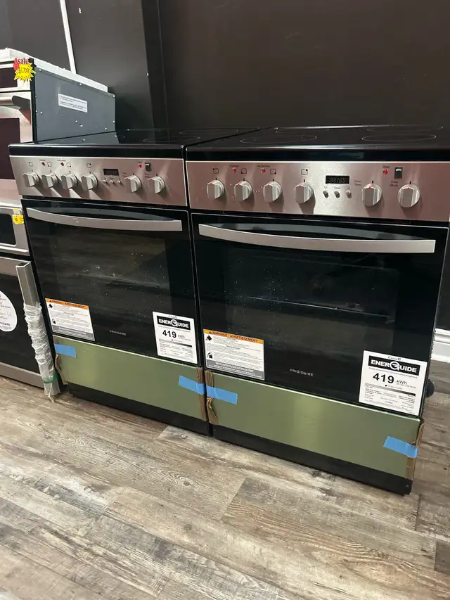 24”Frigidaire stove  in Stoves, Ovens & Ranges in St. Catharines - Image 2