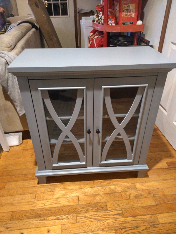Ellington .double door accent cabinet  in Other Tables in Owen Sound - Image 4