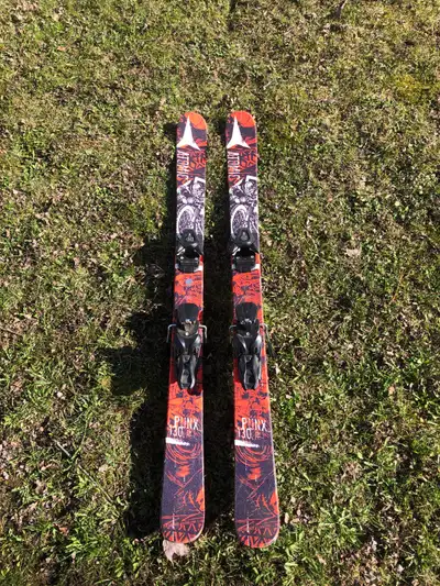 Ski twin tip taille 130 cm atomic