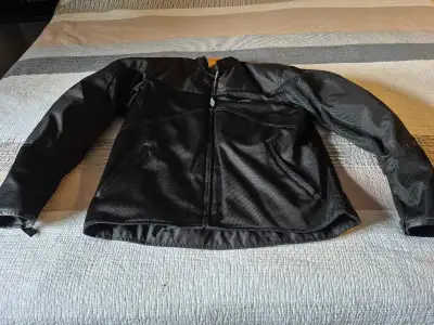 Men's motorcycle jacket for sale. In great condition. Insert that zips out. Size XXL.