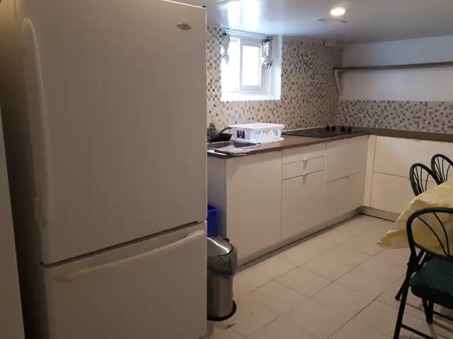 Room for rent near Humber College (Lakeshore & Kipling) in Room Rentals & Roommates in City of Toronto - Image 4