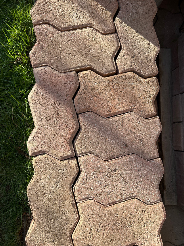  Various patio stones, pavers, edger landscape stones in Other in Oakville / Halton Region - Image 2