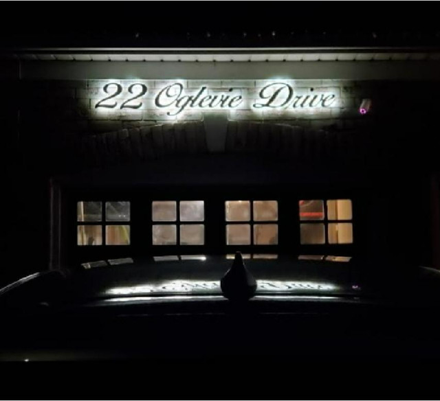 LED Script Number Home Address Cursive Custom Letter Light Sign in Outdoor Décor in City of Toronto - Image 4