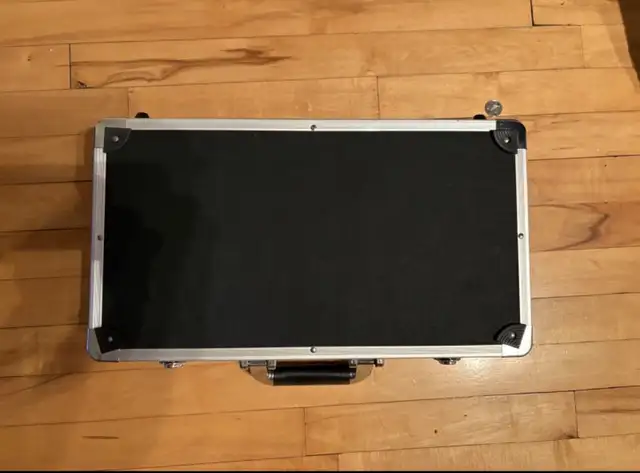 pedalboard415732564388761600