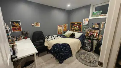 Rare opportunity that just opened up! Bedroom in renovated 3 bedroom lower unit in an A+ family neig...