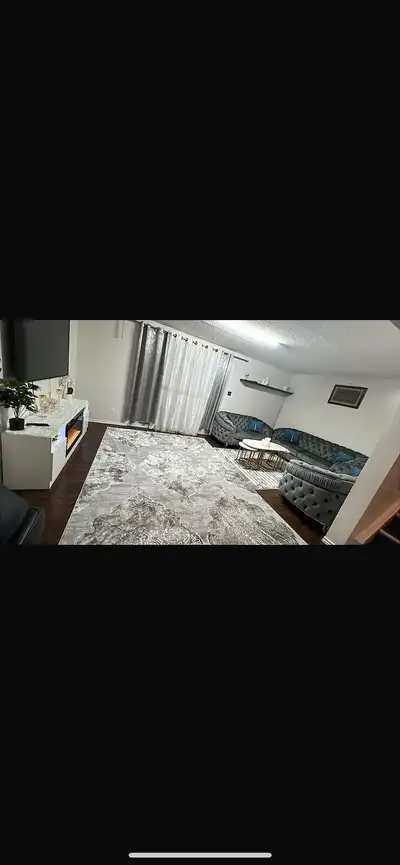 Townhouse available for rent in Carlisle Edmonton. Located at 11482 139 Avenue NW Three bedrooms tow...