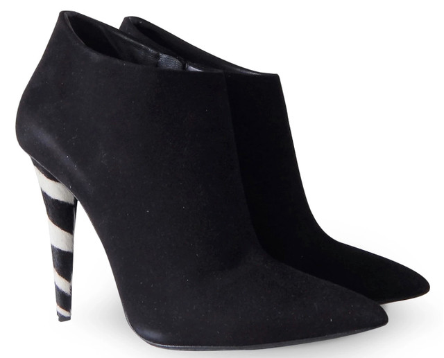 Giuseppe Zanotti Black Suede Ankle Boots EU 37 US7 in Women's - Shoes in City of Toronto