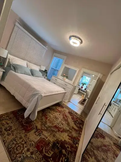 Accommodation Private Furnished Room, High Park, Keele and Bloor