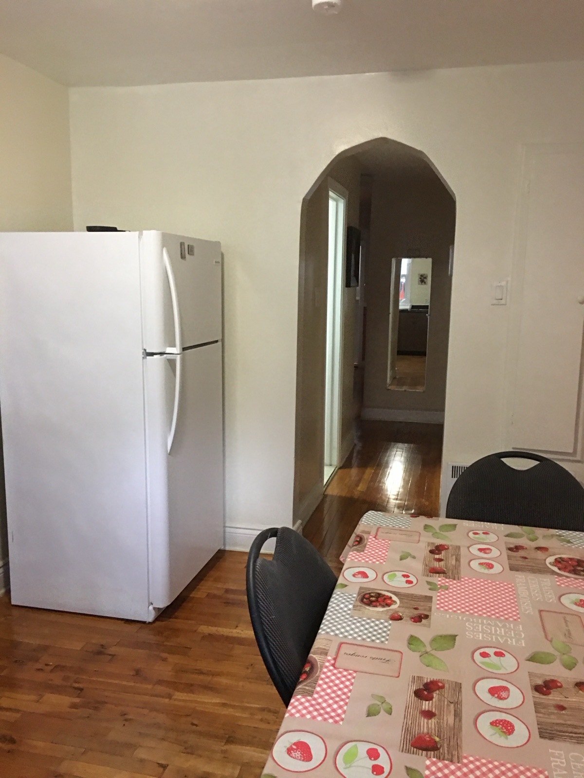 Room for Rent — photo 3