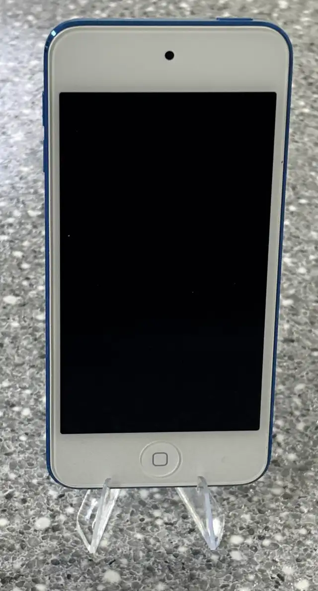 IPOD Touch 7th Generation in iPods & MP3s in Oshawa / Durham Region - Image 2