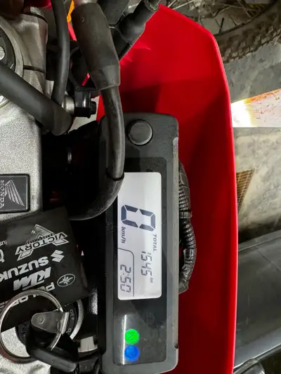 You want a brand new bike without the brand new price? We’ll here it is! 2019 CRF 450L with new Dunl...