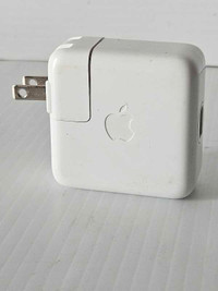 Apple A1070 iPod  Firewire Port Power Adapter 