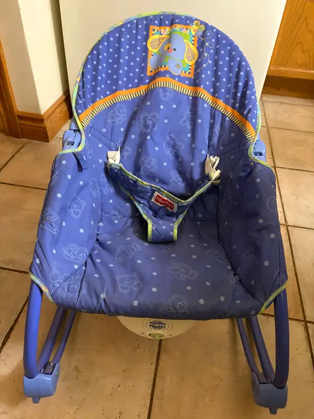 Fisher-Price Baby Rocker in Other in Hamilton - Image 3
