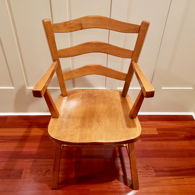 3 Vintage Vilas Solid Maple Wood Captain Chairs Only 10 Each