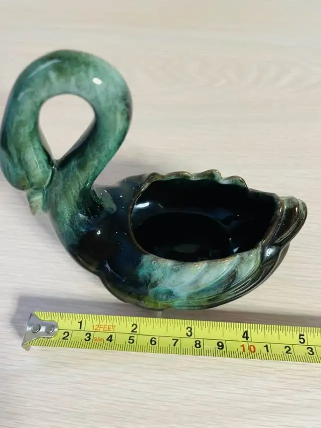 VTG Blue Mountain Pottery Swan Dish  Green Drip Glaze Canadian in Arts & Collectibles in City of Toronto - Image 6