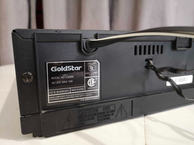 Goldstar VCR 4 HD - model C420m - VHS Cassette player with Remot in General Electronics in Oshawa / Durham Region - Image 4