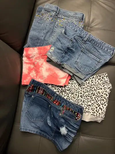 WOMEN DENIM SHORTS  Size 28, View more