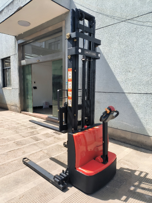 Electric Pallet Stacker 3300 lbs 12 Ft Height in Other Business & Industrial in City of Toronto