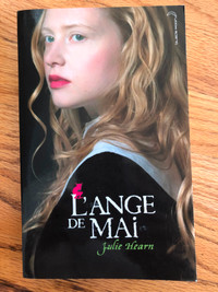 LIVRE ENFANT JEUNESSE ** L’ANGE DE MAI ** roman de JULIE HEARN