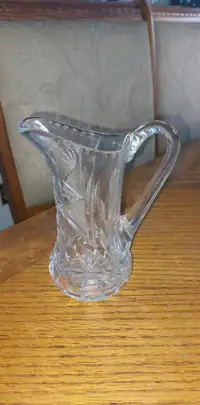 Gorgeous vintage crystal pinwheel small  6" water jug