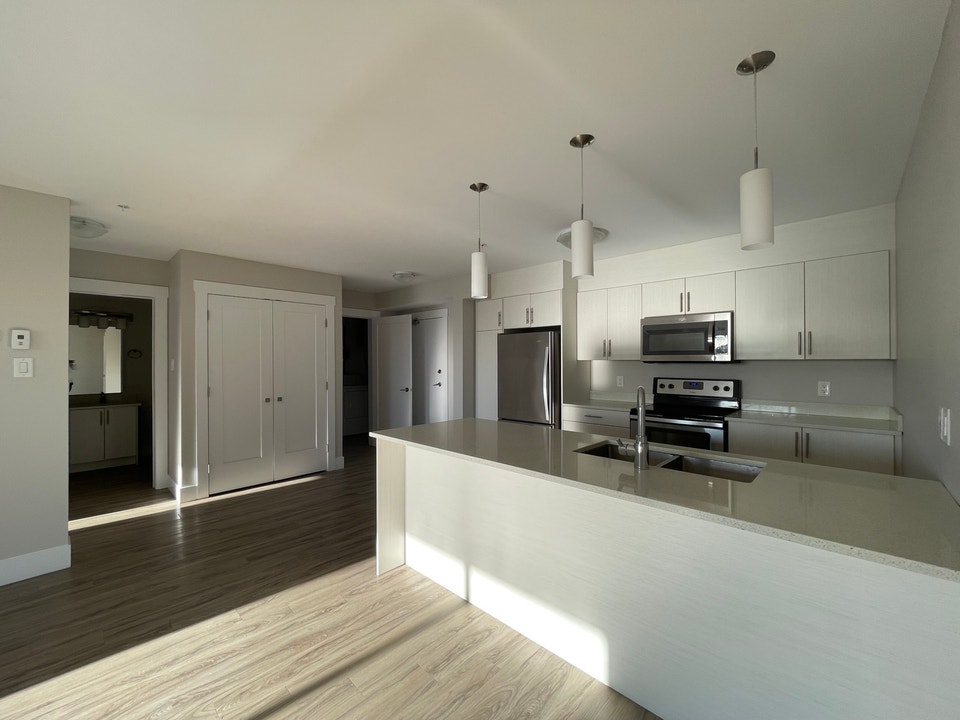 Available November 1st- 2 Bed, 2 Bath Apartment 2