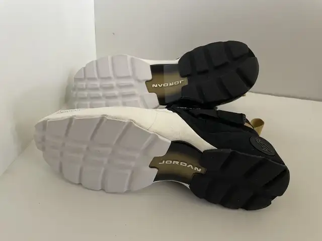 Jordan Trunner LX OVO Black White 2017 (Men) in Men's Shoes in City of Toronto - Image 4