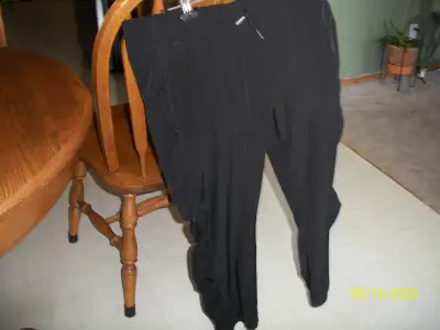 ruched ladies capris, View more