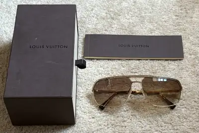 Vintage Louis Vuitton Alias GM sunglasses Gold for sale, View more