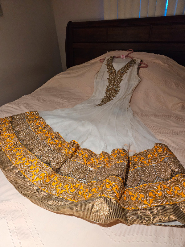 Indian suits in Women's - Other in Kitchener / Waterloo - Image 2