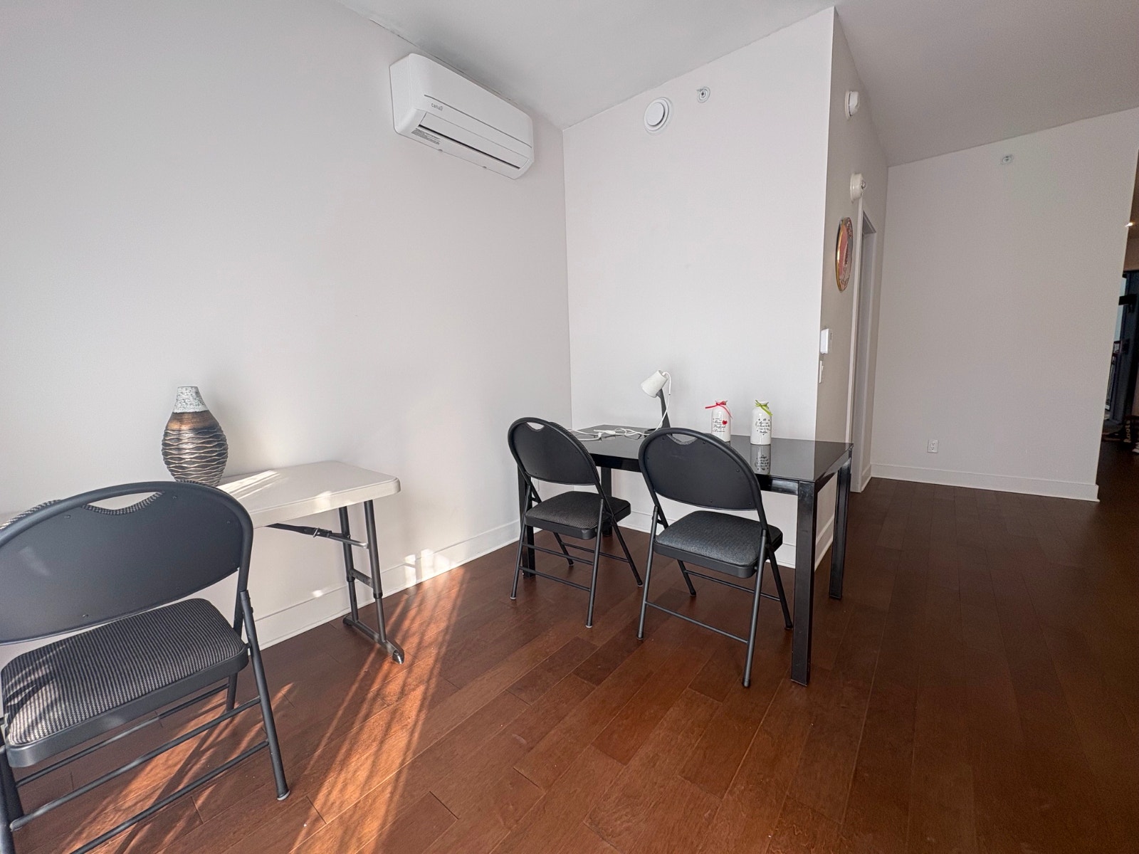 1bed+1 bath+ all furniture — photo 2