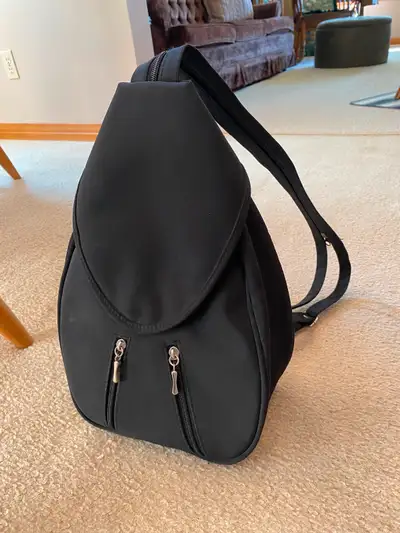 Purse / backpack style, View more