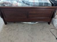 Super high quality Queen sized sleigh bed 