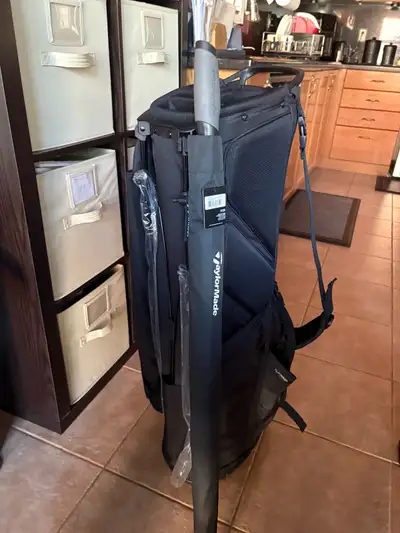 Taylor Made golf bag, View more