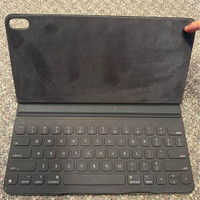 12.9 inch iPad Pro/Air Apple Smart Keyboard and Case (Black)